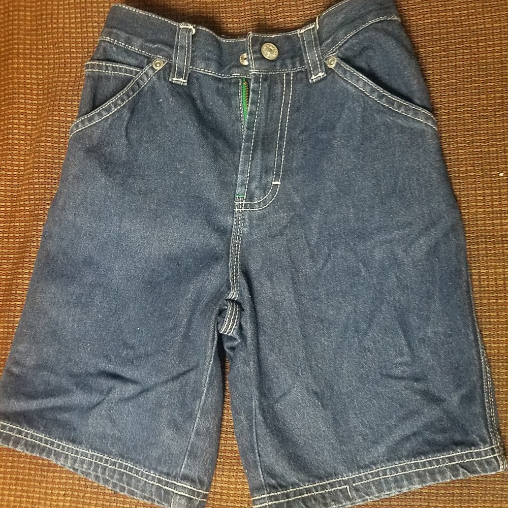 Shorts - Picture 2 of 2